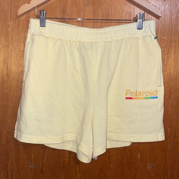 •POLAROID•BUTTERCREAM POLAROID LOGO EMBROIDERED  LOUNGE SHORTS SIZE MEDIUM EUC - Picture 3 of 8